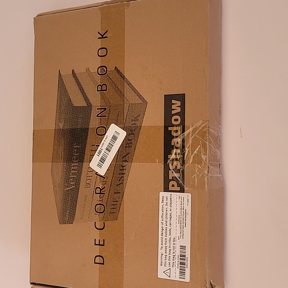 New 7 Pcs Decorative Books for Home - Picture 7 of 14